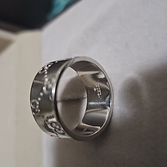 GUCCI 18K WHITE GOLD 9MM - Picture 9 of 16